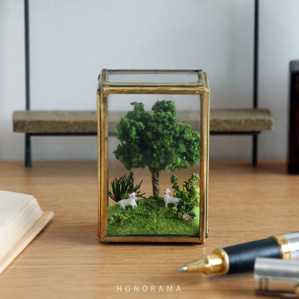 木陰のヤギたち 真鍮フレーム ミニチュア アート